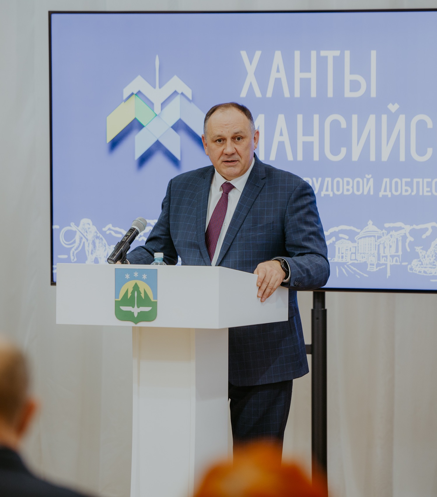 Торжественные награждения жителей Ханты-Мансийска