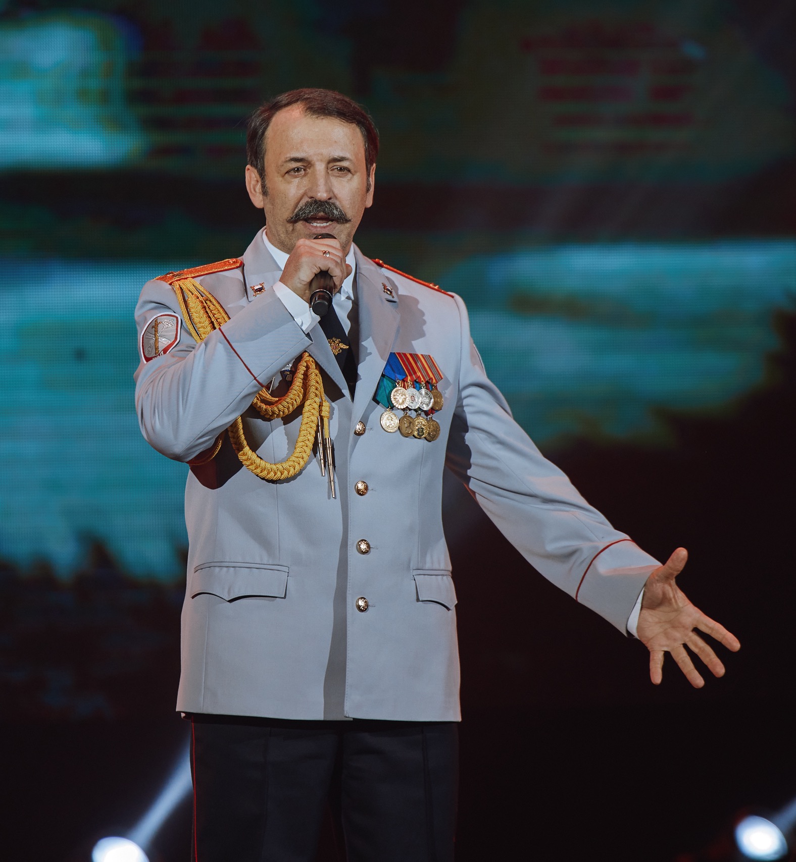 Артисты «Октября» выступили на торжественном мероприятии ко Дню защитника Отечества