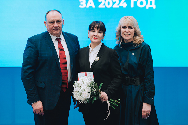 Директор КДЦ «Октябрь» Екатерина Гарькина – заслуженный деятель культуры Югры