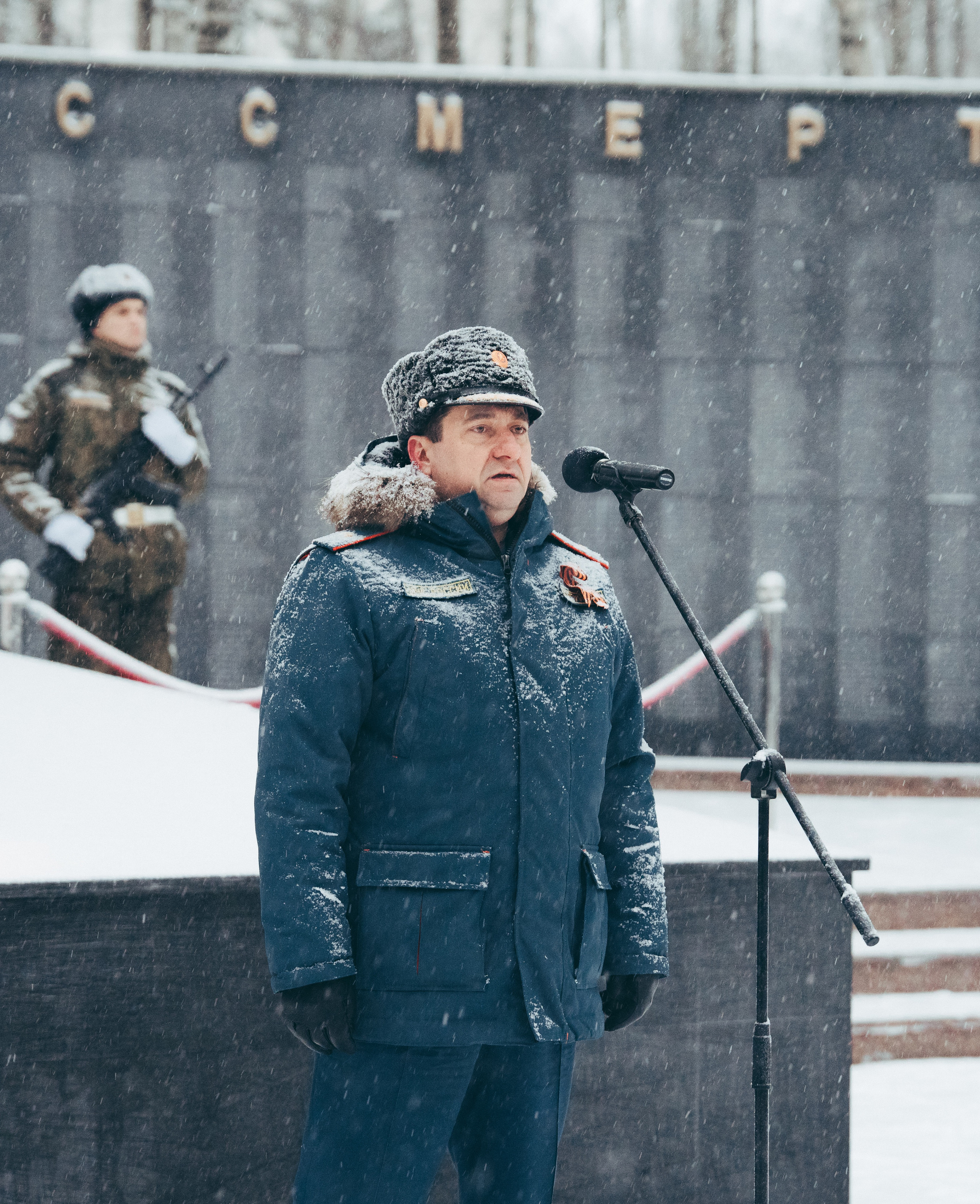 В память о Великой Победе. Ханты-Мансийский Вечный огонь слился с Мурманским