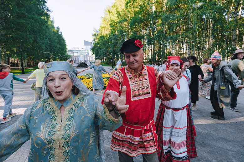 Ханты-Мансийск закружился в «Хороводах России»