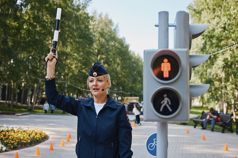 Безопасное лето с КДЦ «Октябрь»