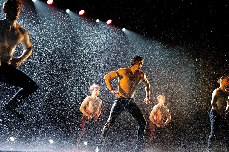 «Признание в любви» от театра танца «Шоу под дождем»