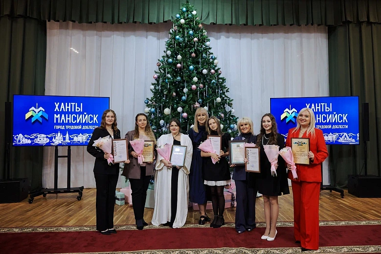 Сотрудники и воспитанники КДЦ «Октябрь» отмечены наградами