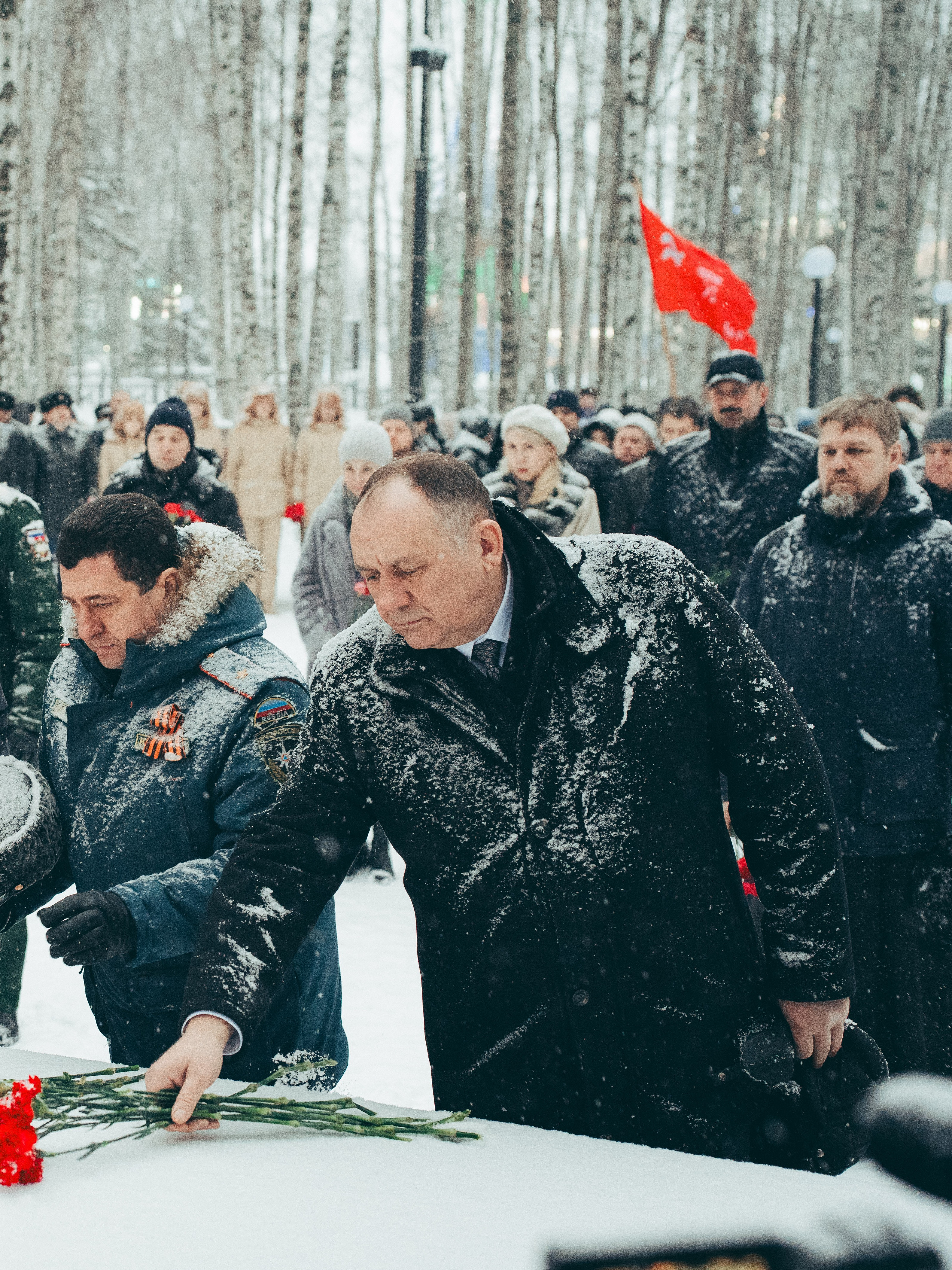В память о Великой Победе. Ханты-Мансийский Вечный огонь слился с Мурманским