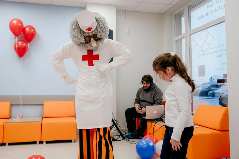 Культорганизаторы «Октября» на открытии нового филиала детской поликлиники ОКБ