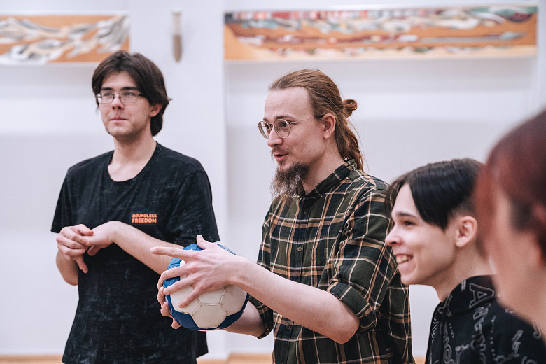 Конкурсанты «Богат талантами любимый город» переняли опыт эксперта из Новороссийска