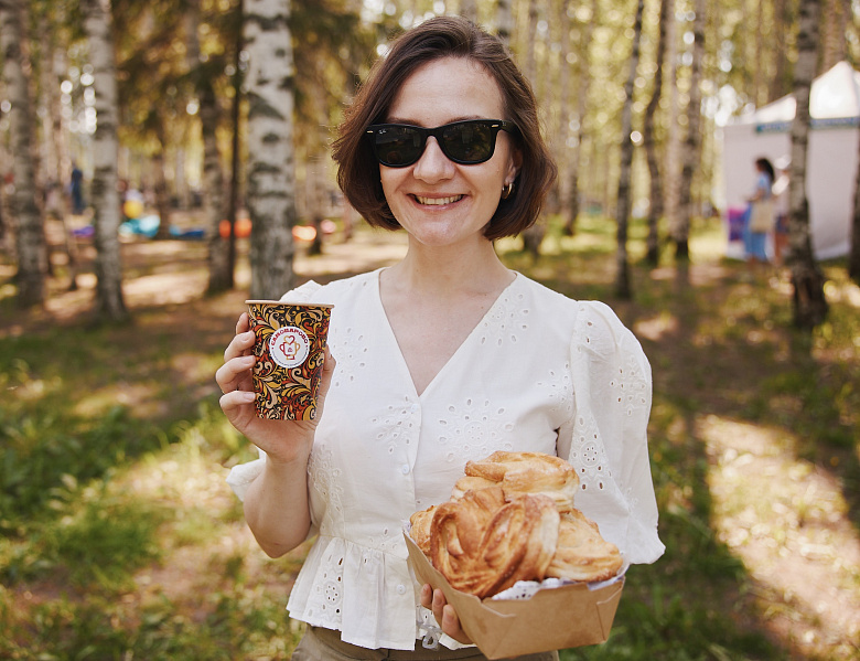 КДЦ «Октябрь» открыл фестиваль «Самоварово»