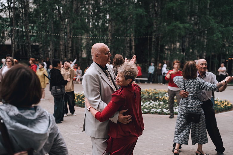 «Летний вечер»: танцуют все!