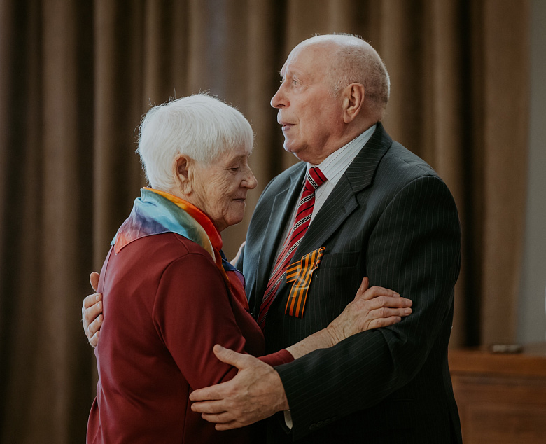 В преддверии Дня Победы в Ханты-Мансийске состоялось чествование ветеранов