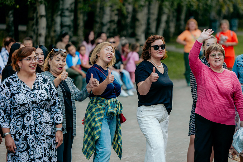 Лето. Танцы. Ханты-Мансийск